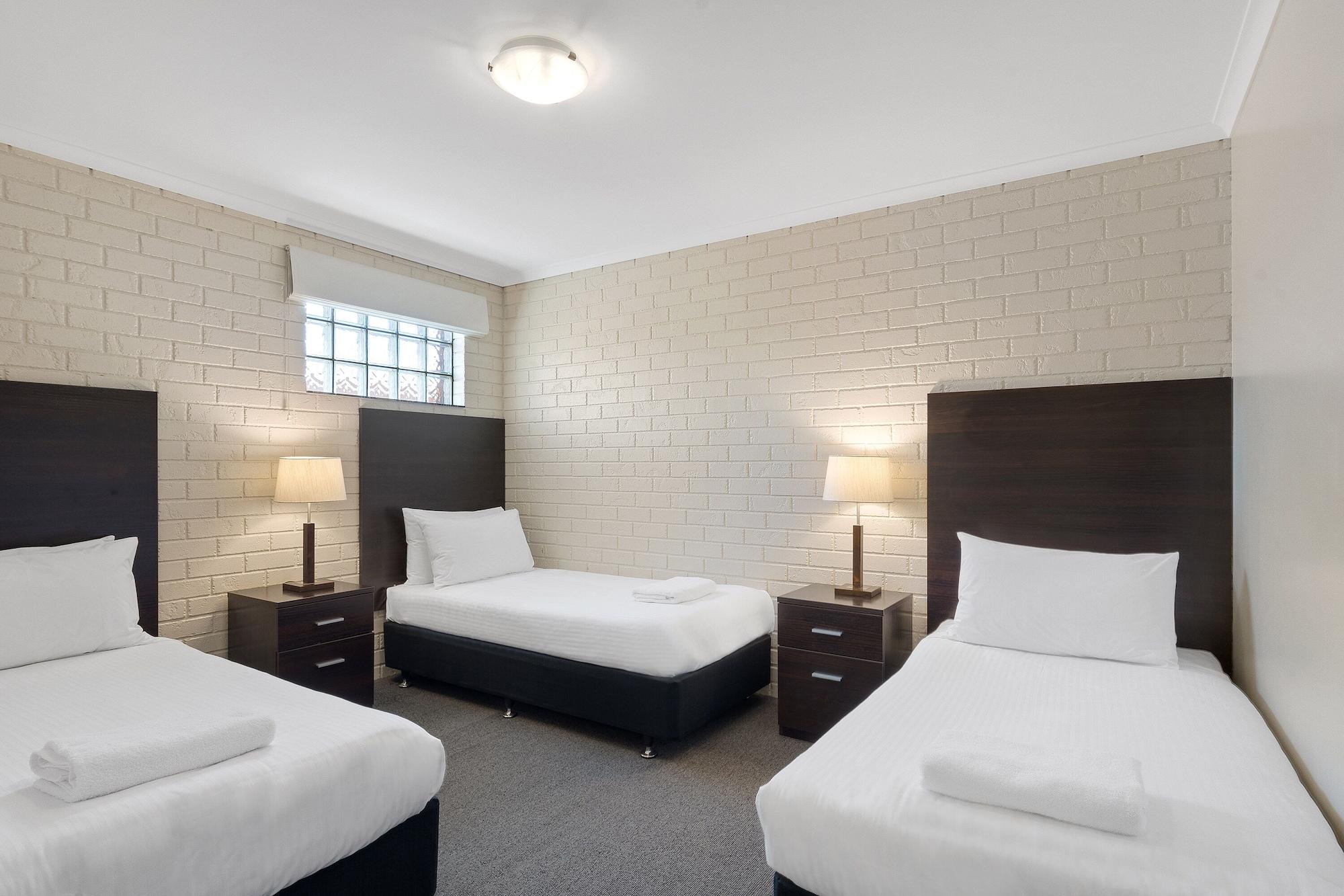 Burke And Wills Motor Inn סוון היל מראה חיצוני תמונה