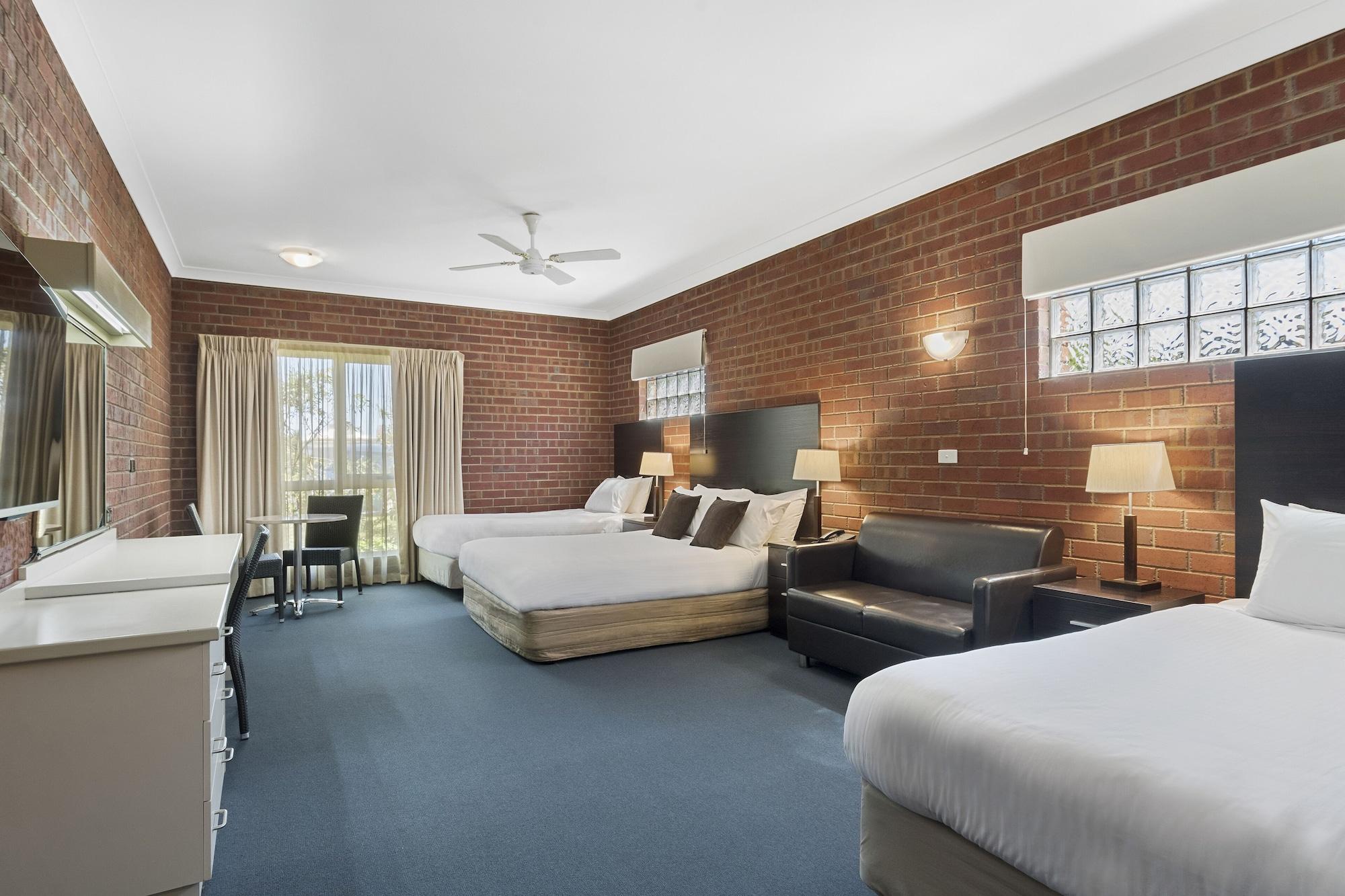 Burke And Wills Motor Inn סוון היל מראה חיצוני תמונה