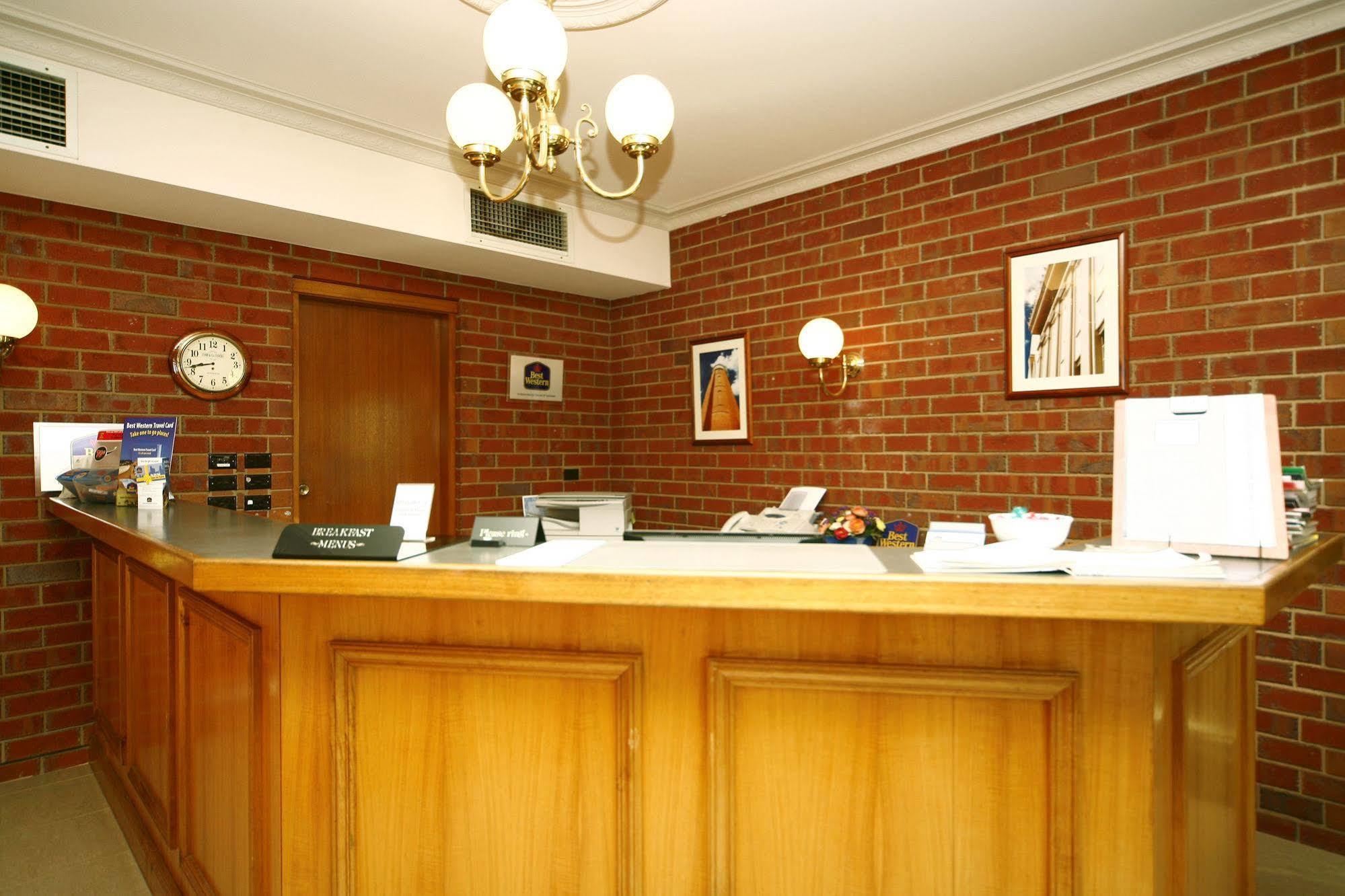 Burke And Wills Motor Inn סוון היל מראה חיצוני תמונה